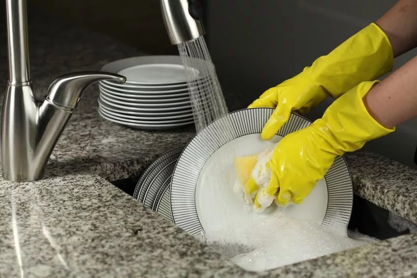 Польза моющих средств для посуды