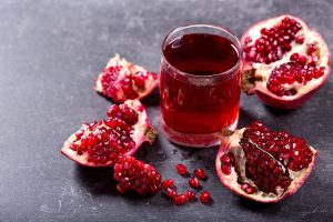 Гранатовый сок: 10 удивительных свойств полезного напитка