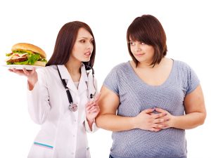 Лишний вес: какие заболевания способствуют накоплению избыточных килограммов